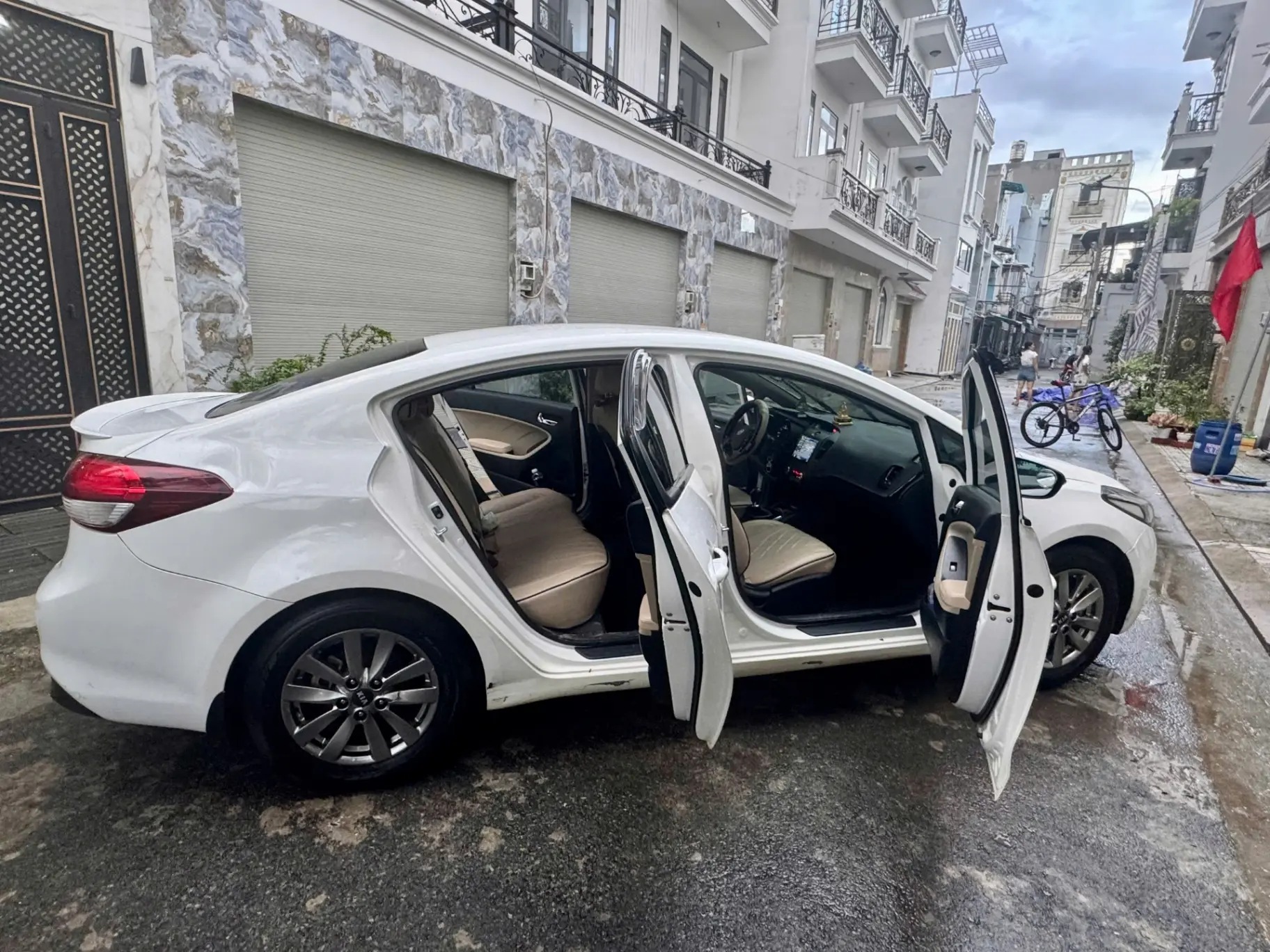 Kia Cerato 1.6 AT 2016 - Ngoại thất 3