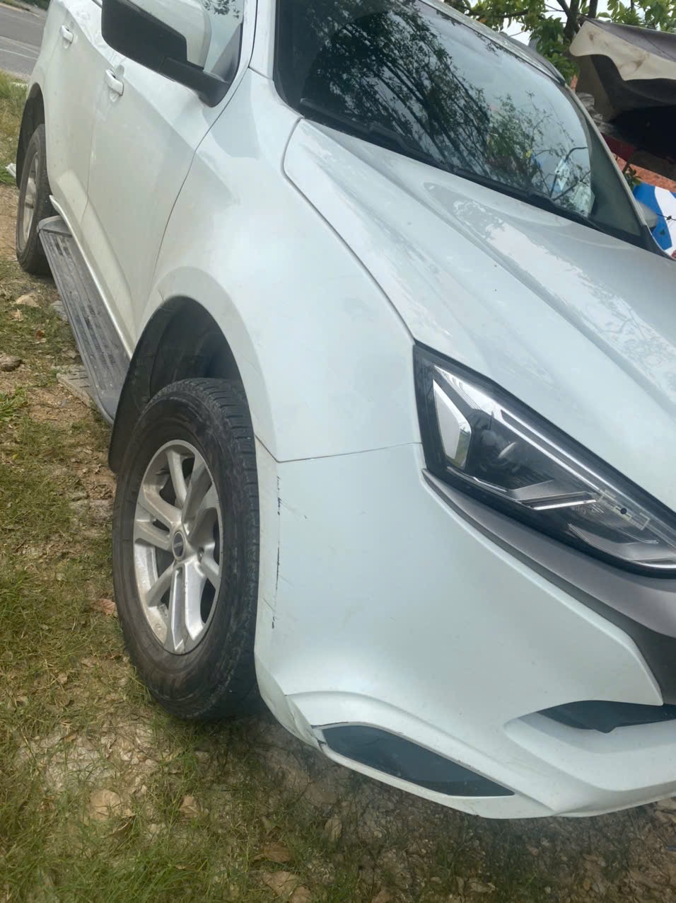 Isuzu Mu-x B7 1.9 4X2 MT 2022 - Ngoại thất 3