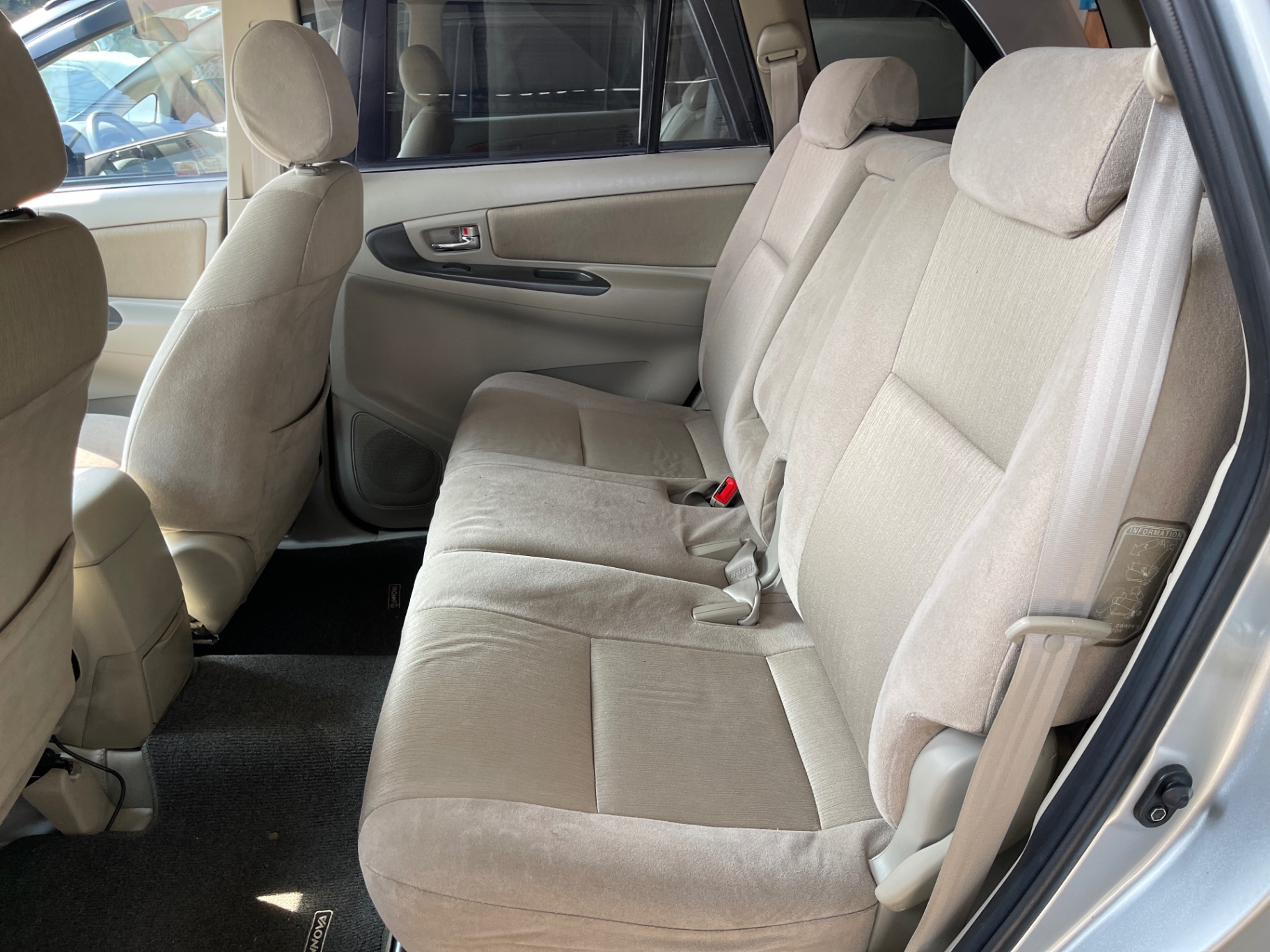 Toyota Innova 2.0G 2016 - Nội thất 3