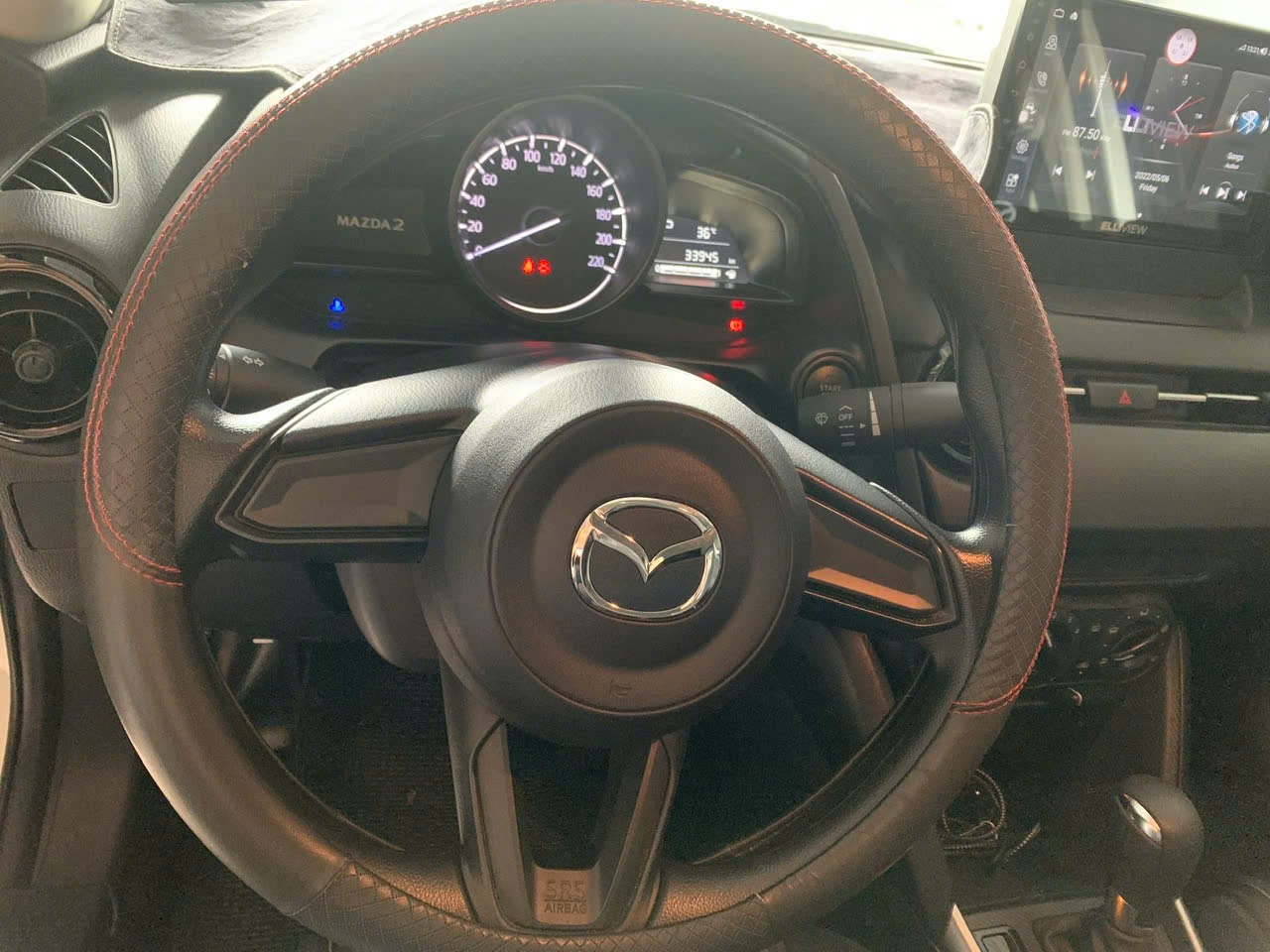 Mazda 2 1.5 AT 2022 - Nội thất 2