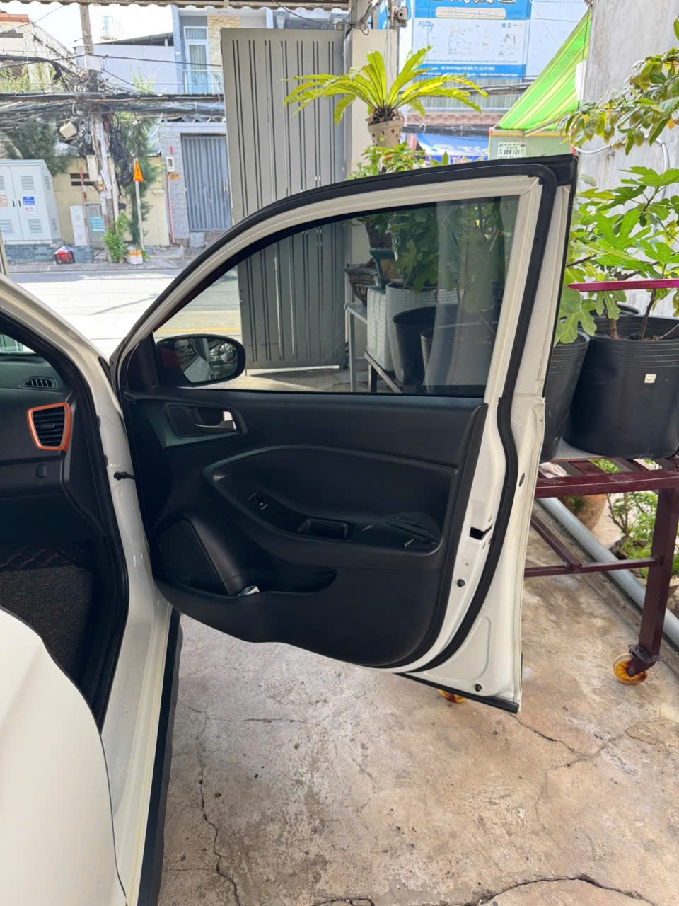 Hyundai I20 Active 1.4 AT 2015 - Nội thất 8
