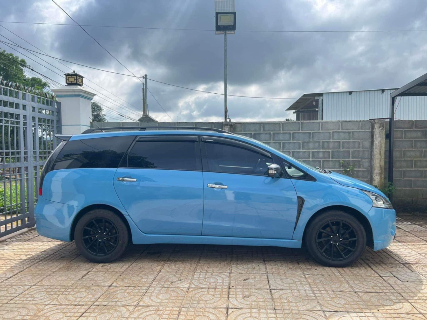 Mitsubishi Grandis 2.4 AT 2006