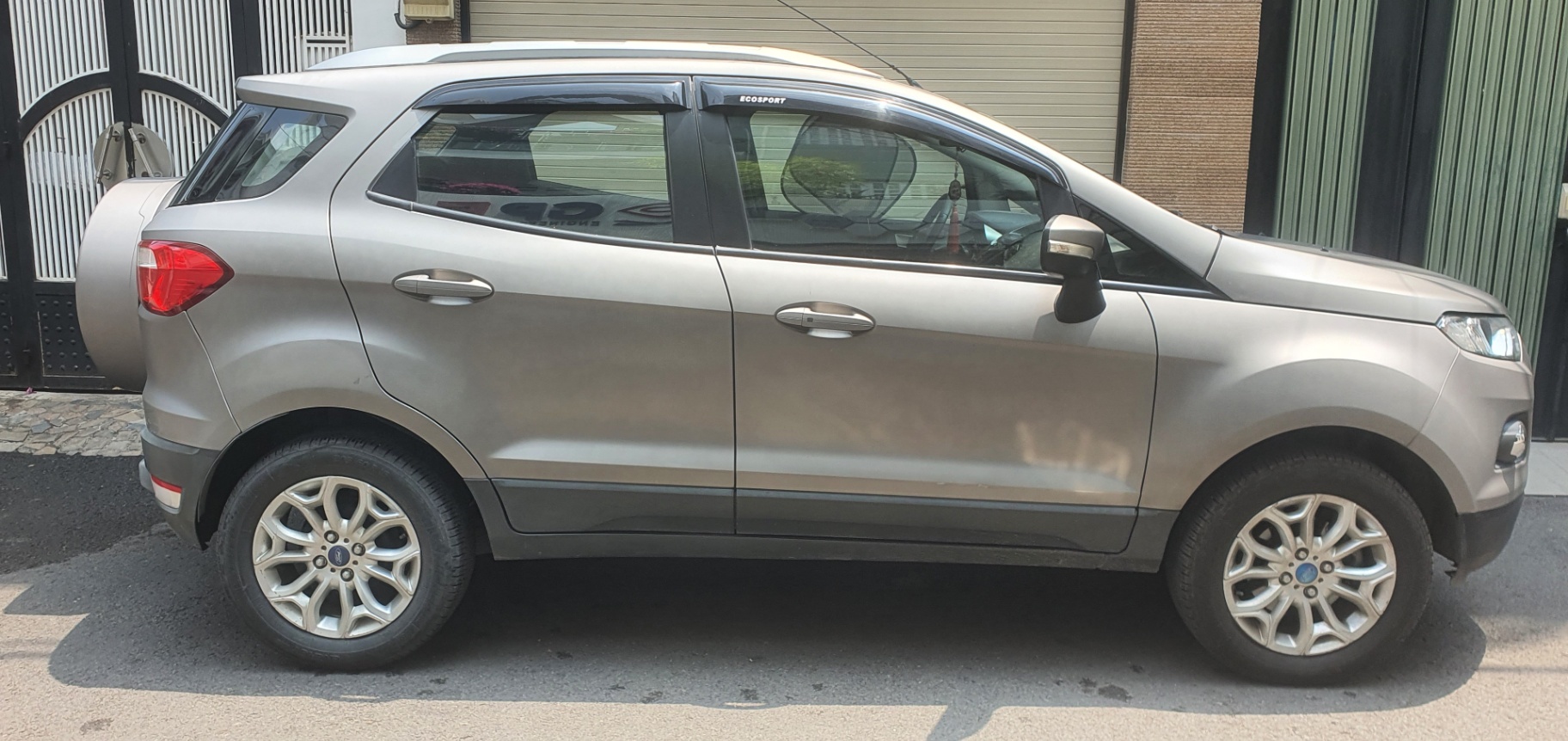 Ford Ecosport Titanium 1.5L AT 2015