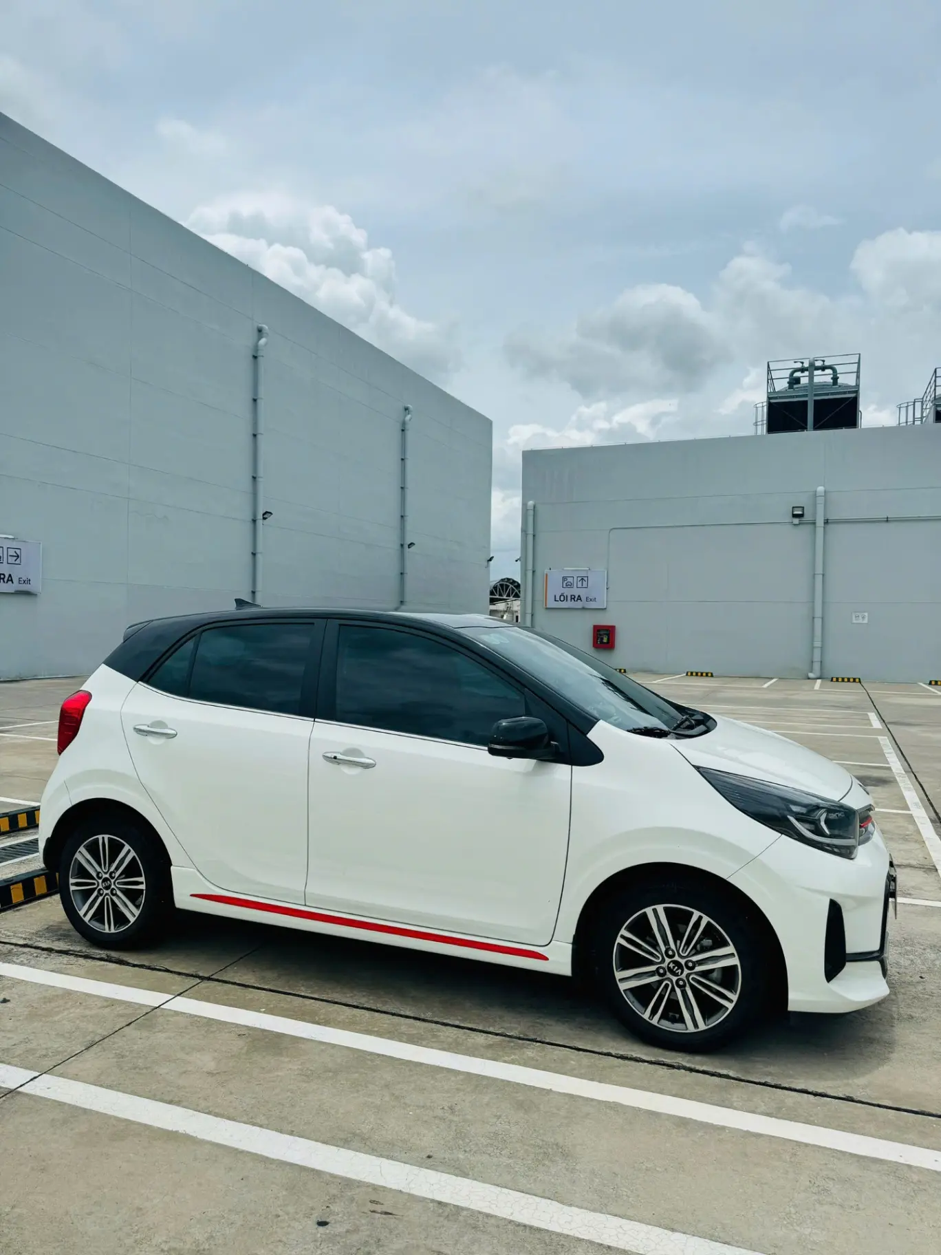 Kia Morning GT-Line 2021 - Ngoại thất 3