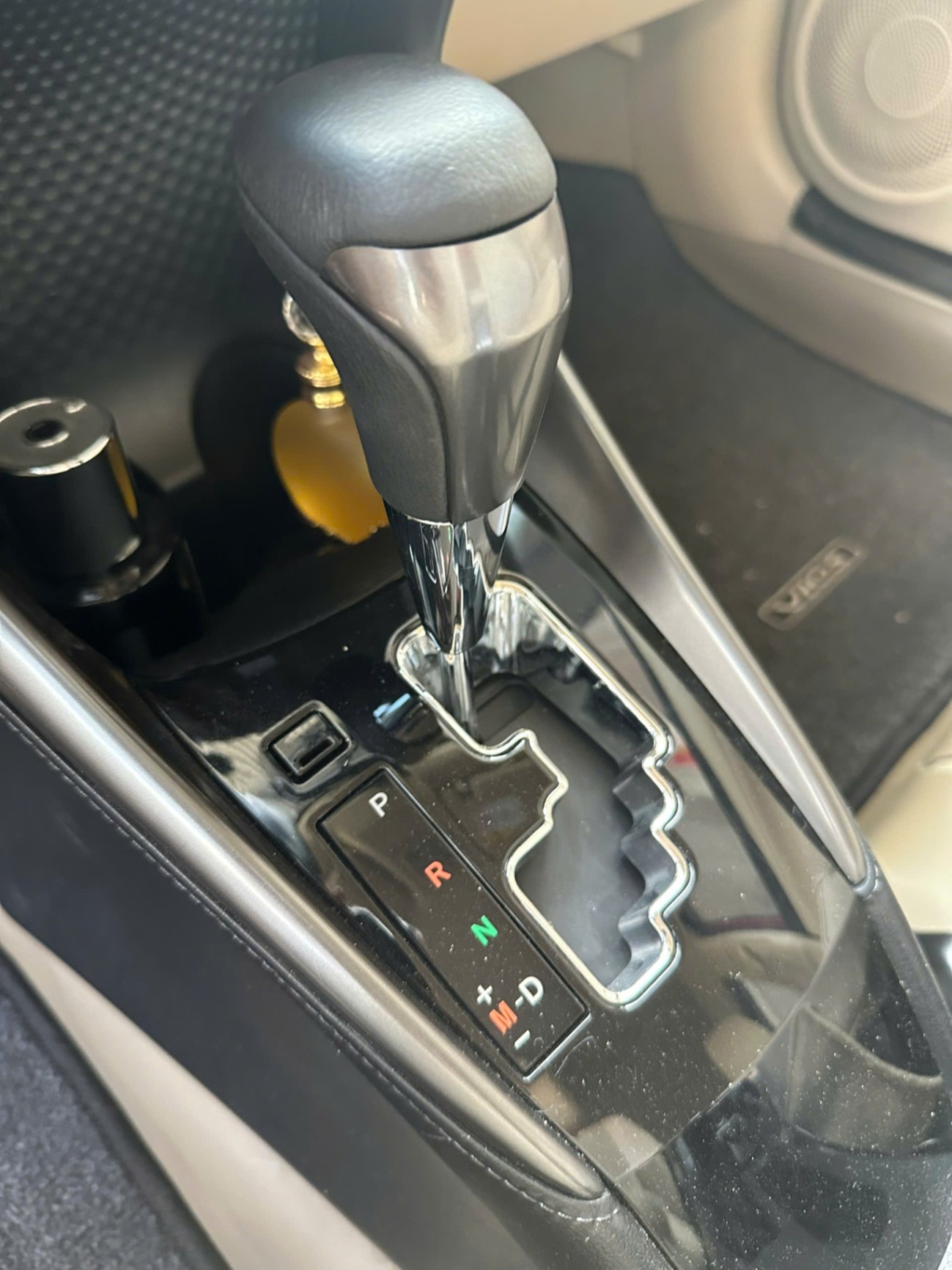 Toyota Vios G 1.5 CVT 2022 - Nội thất 7