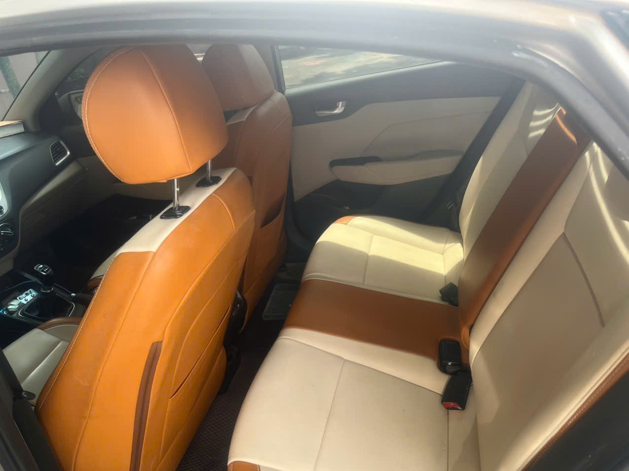 Hyundai Accent 1.4 MT 2019 - Nội thất 2