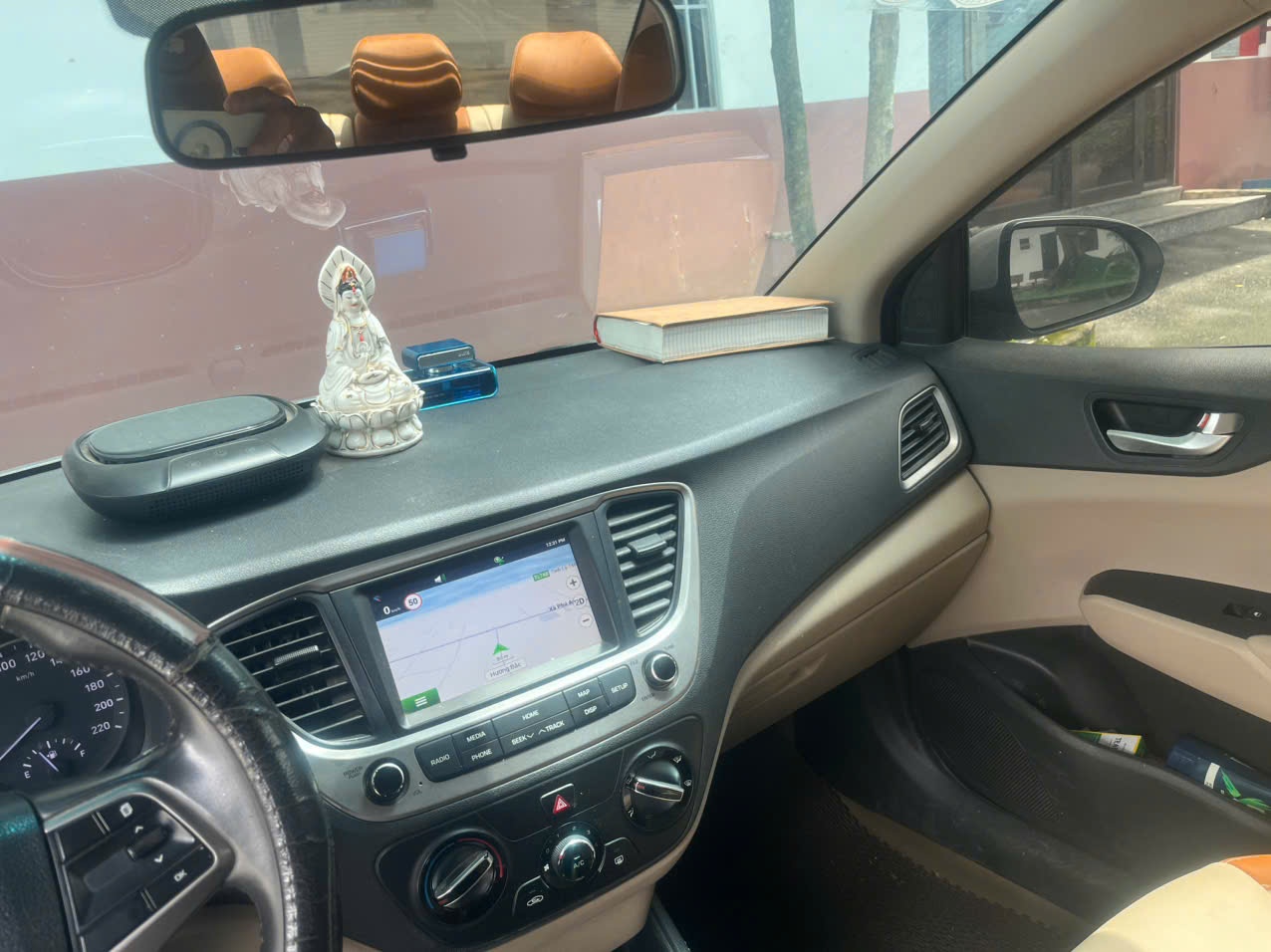Hyundai Accent 1.4 MT 2019 - Nội thất 4