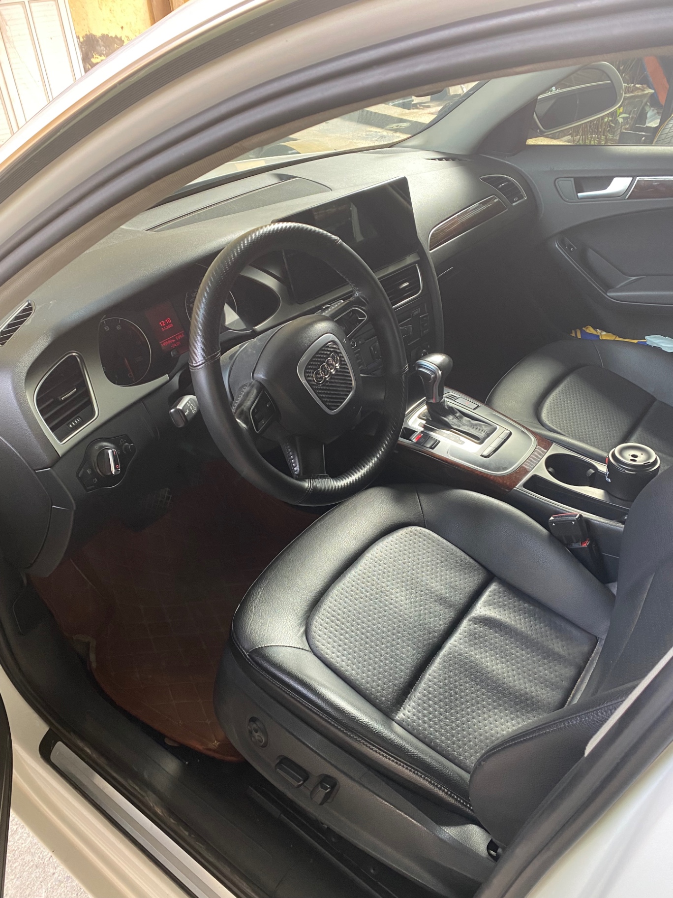 Audi A4 1.8T 2010 - Nội thất 1
