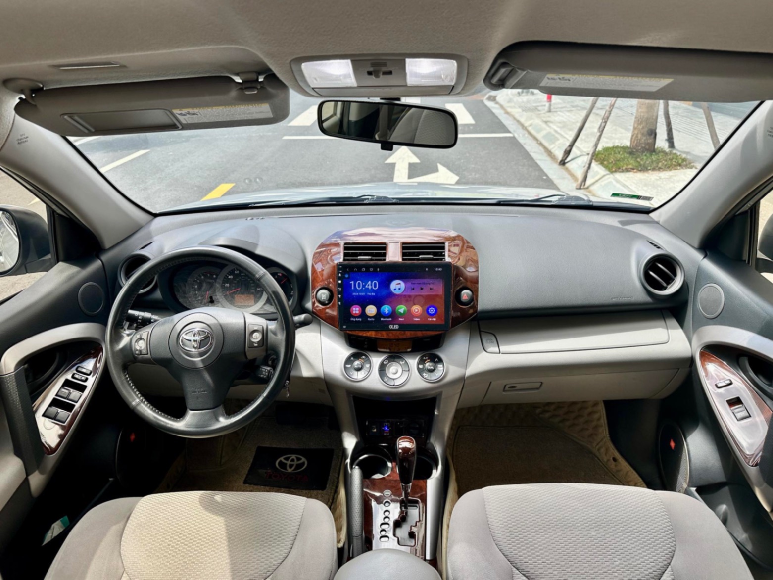 Toyota Rav4 Limited 3.5 V6 2008 - Nội thất 3