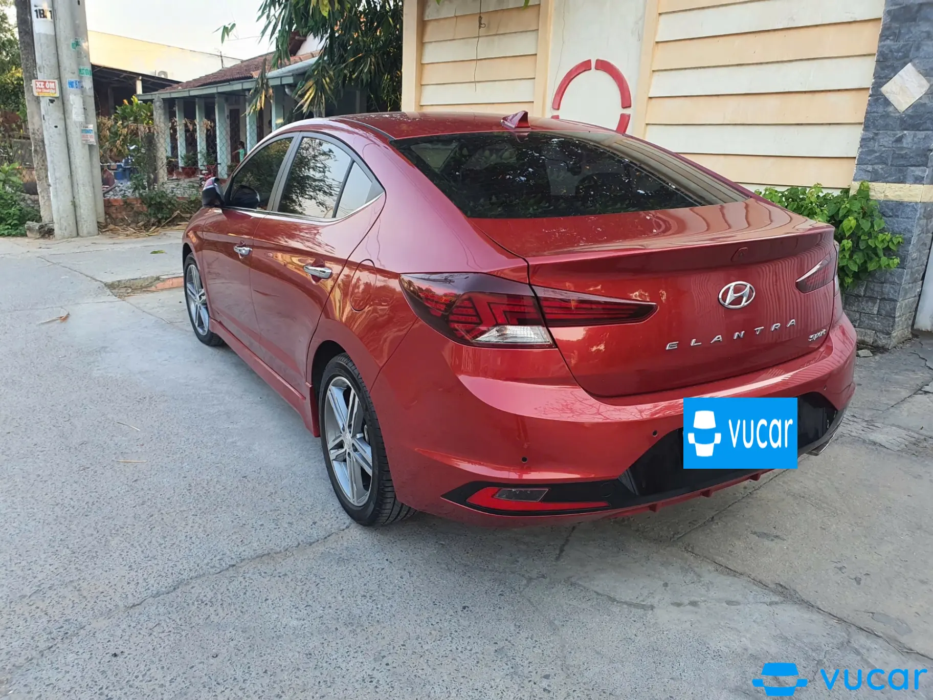 Hyundai Elantra Sport 1.6 AT 2019 - Ngoại thất 2