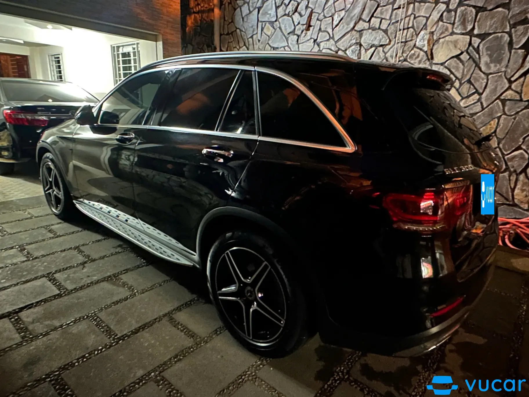 Mercedes Glc 300 4Matic 2021 - Ngoại thất 3