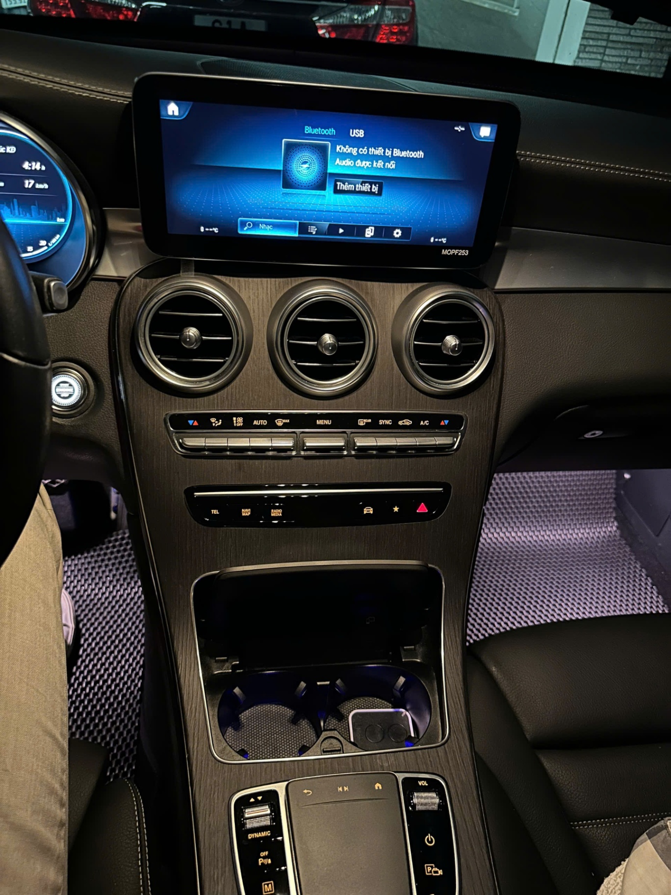 Mercedes Glc 300 4Matic 2021 - Nội thất 6