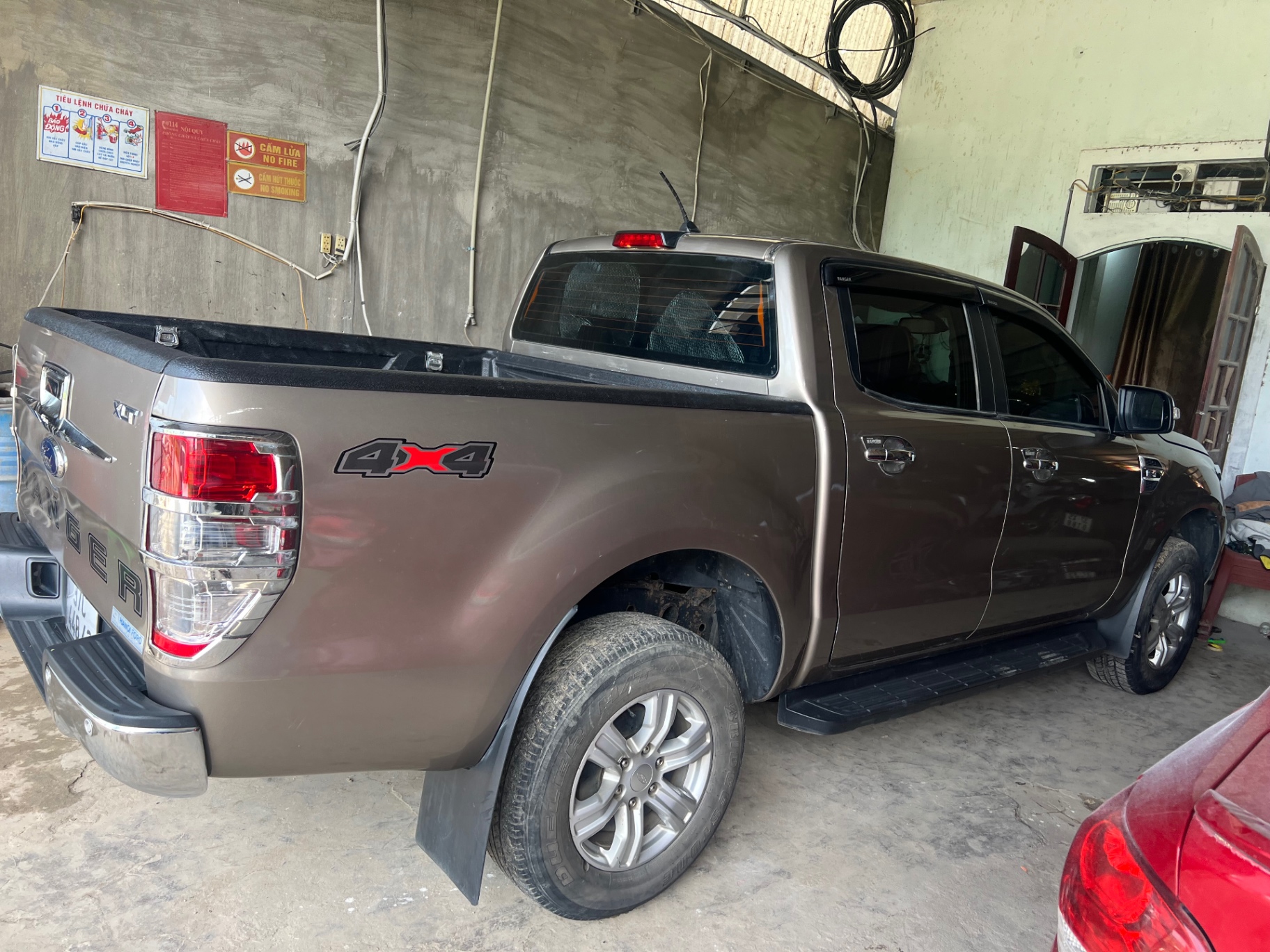Ford Ranger XLT 2.2L 4x4 AT 2018 - Ngoại thất 2