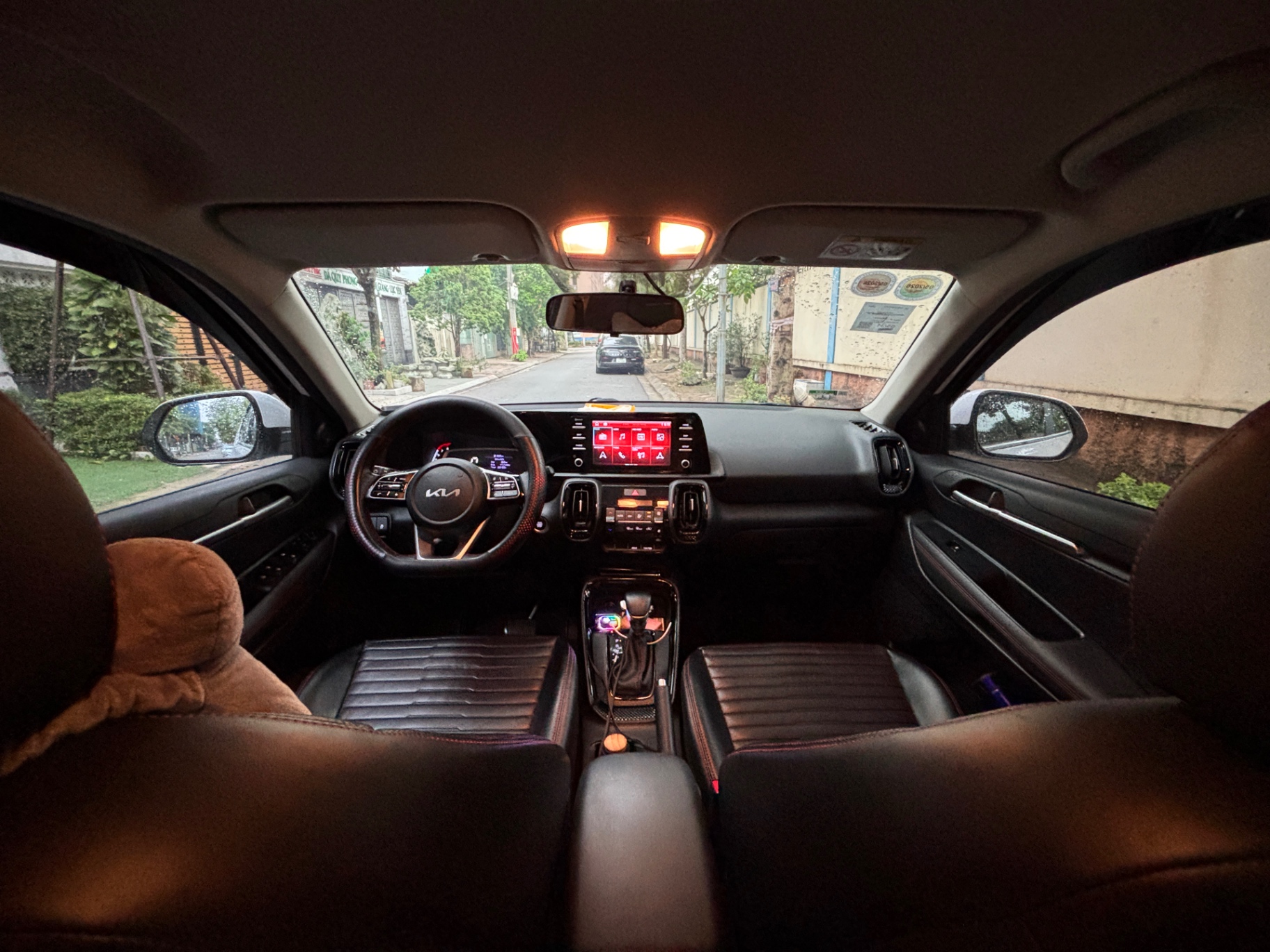 Kia Sonet Luxury 1.5 AT 2022 - Nội thất 1
