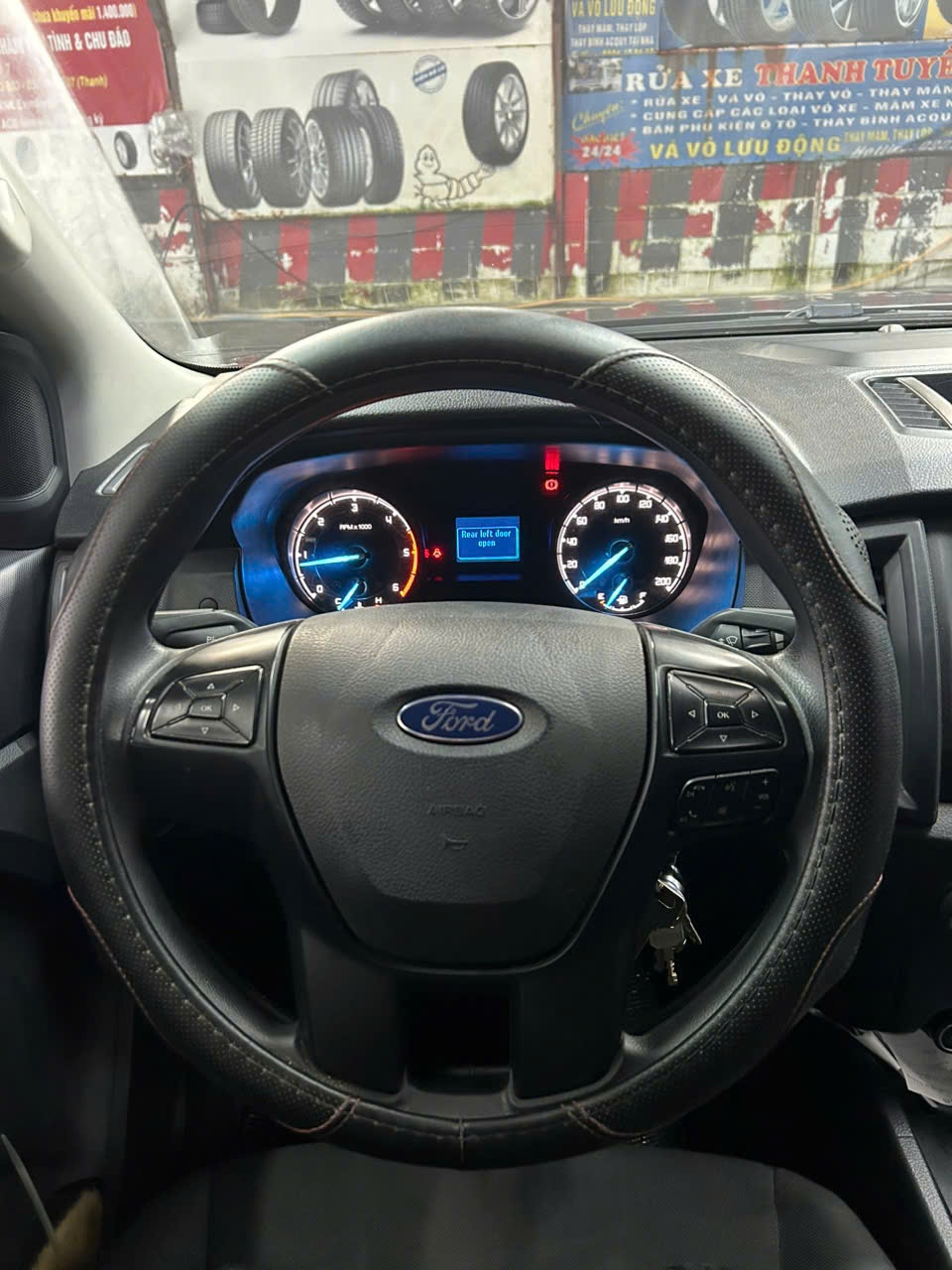 Ford Ranger XLT 2.2L 4x4 MT 2021