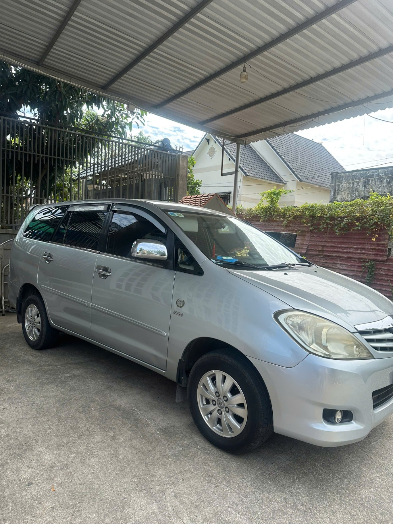 Toyota Innova G 2009