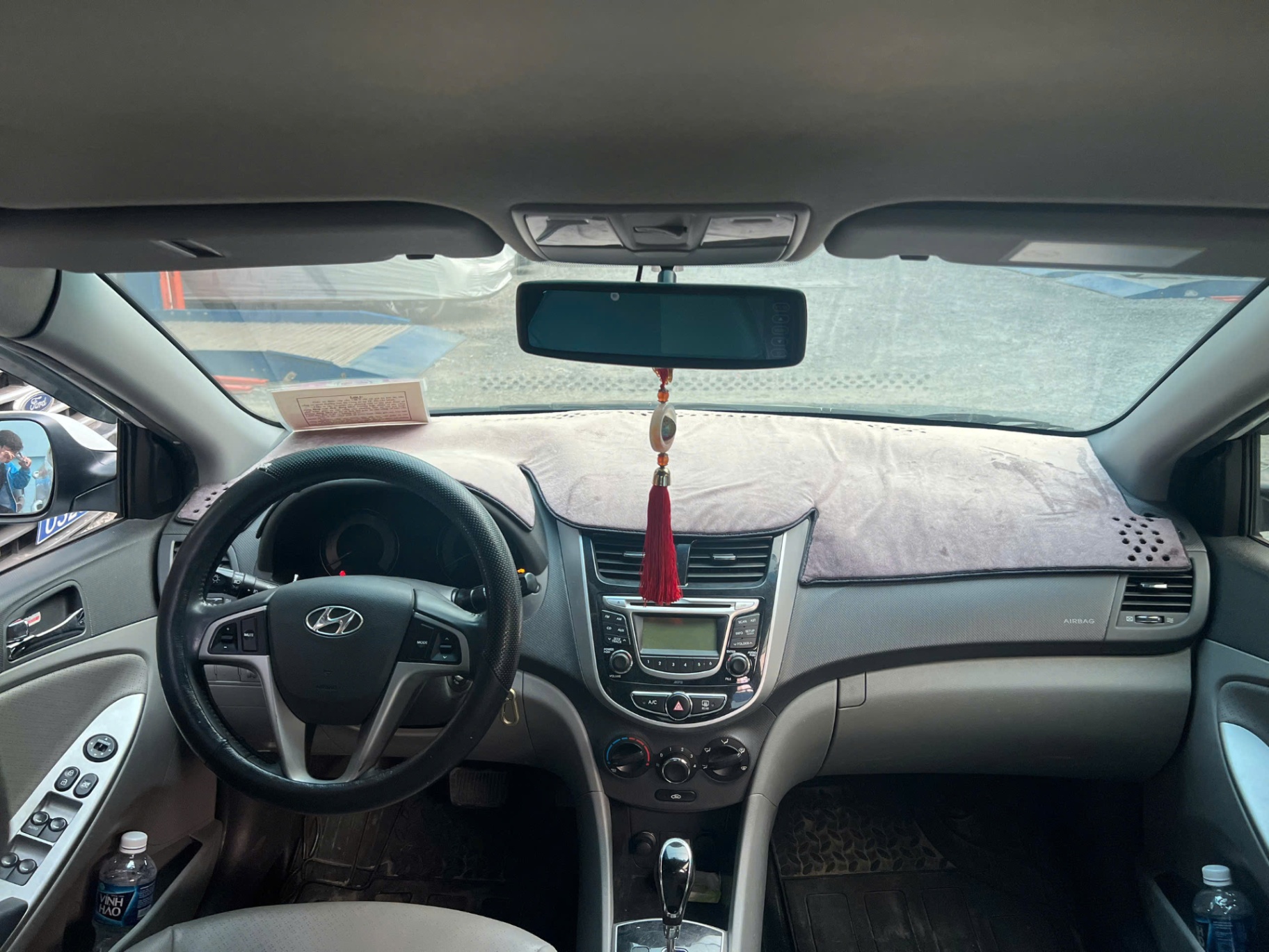 Hyundai Accent 1.4 AT 2013 - Nội thất 1