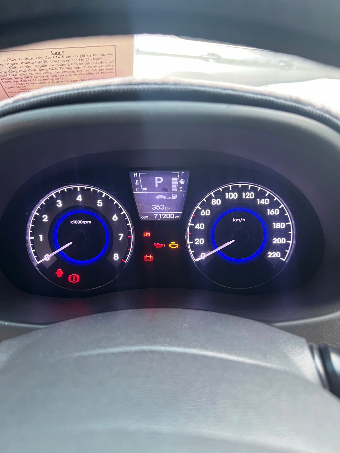 Hyundai Accent 1.4 AT 2013 - Nội thất 8