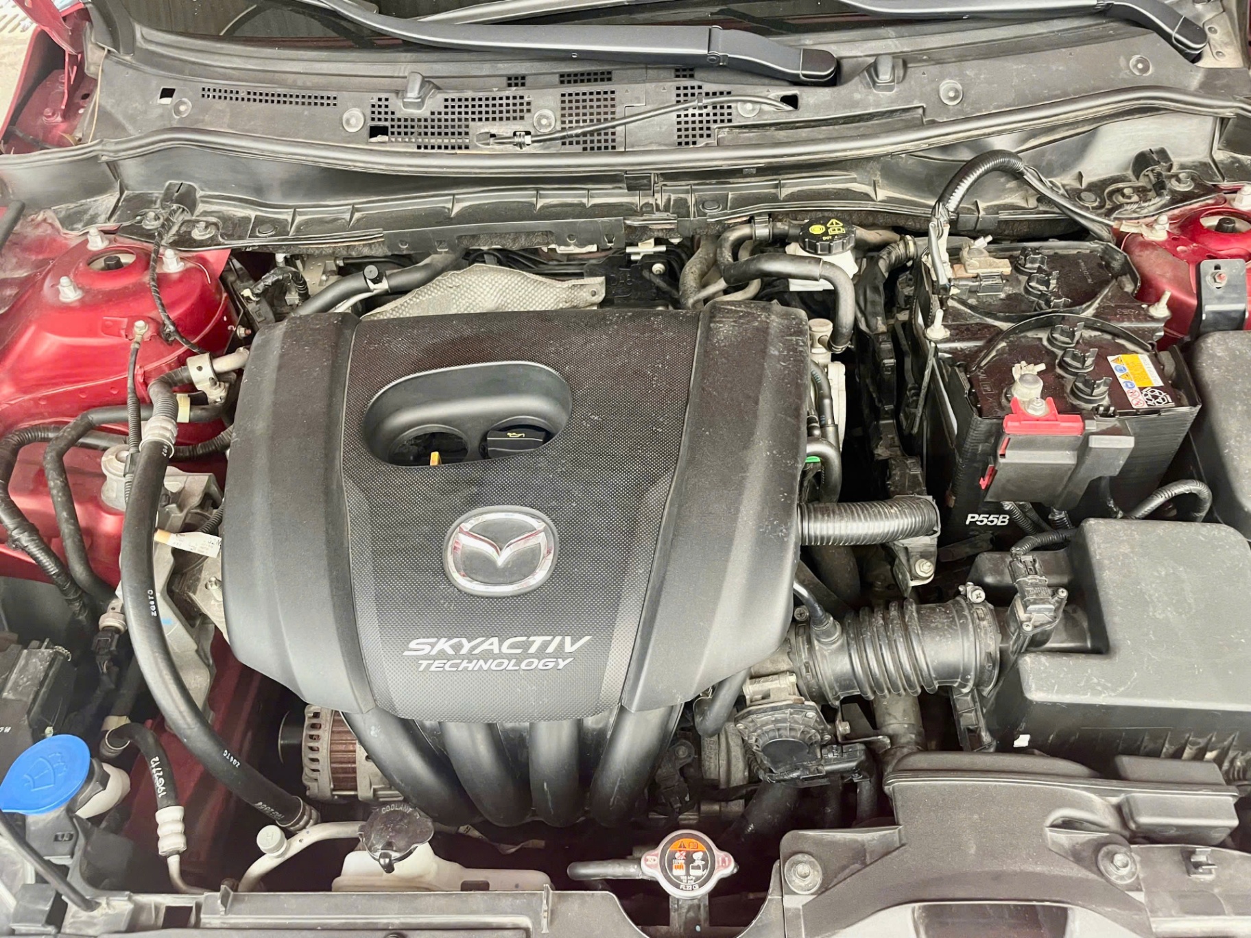 Mazda 2 Deluxe 2019 - Khoang động cơ 1