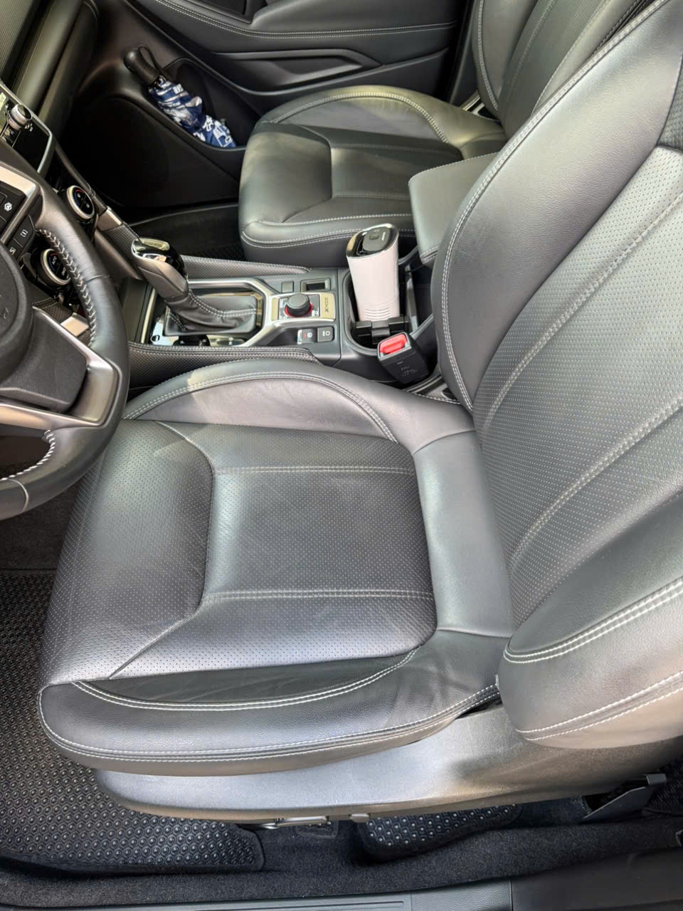Subaru Forester 2.0i-L EyeSight 2023 - Nội thất 11