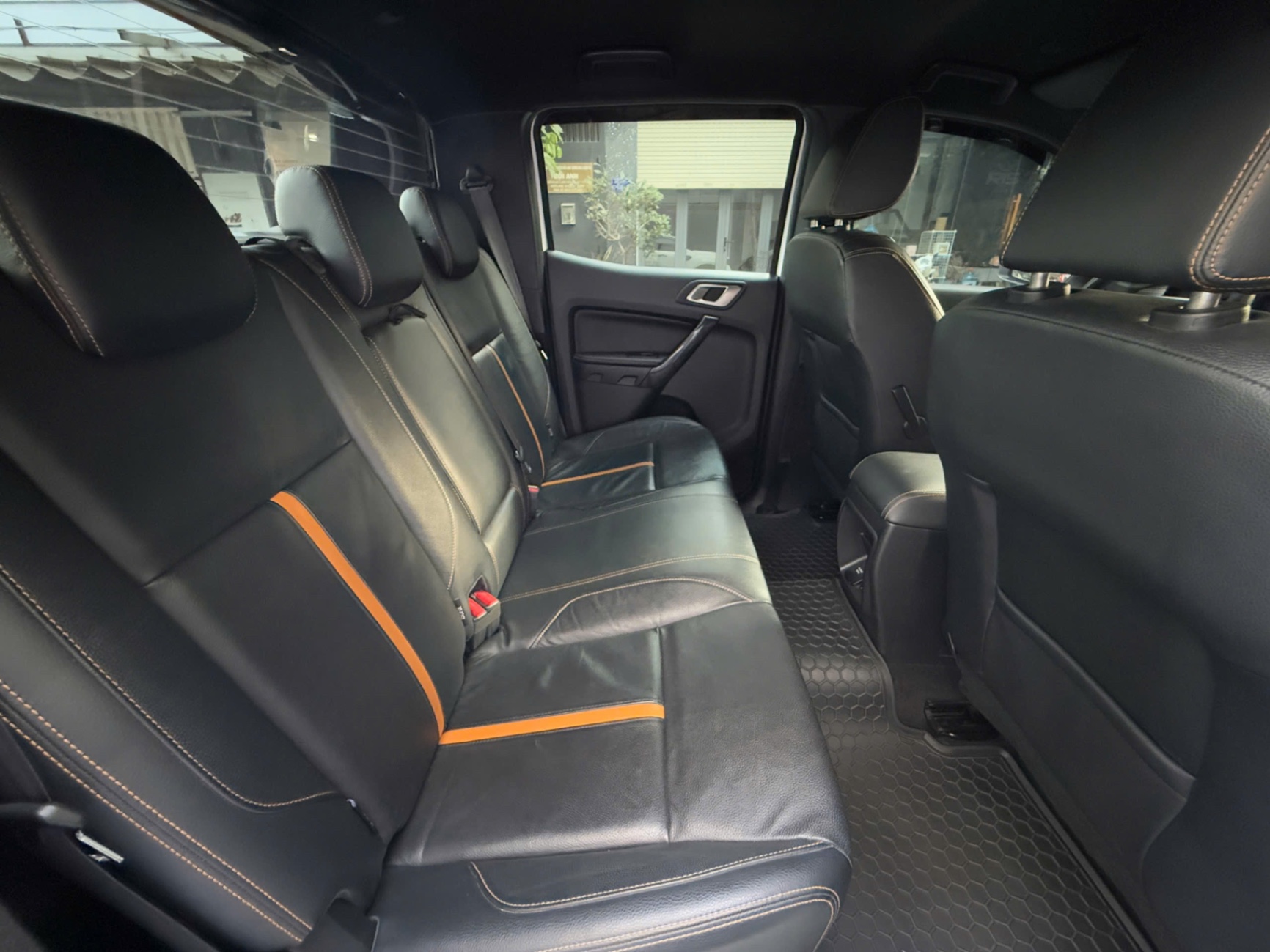 Ford Ranger Wildtrak 2.0L 4x4 AT 2020 - Nội thất 2