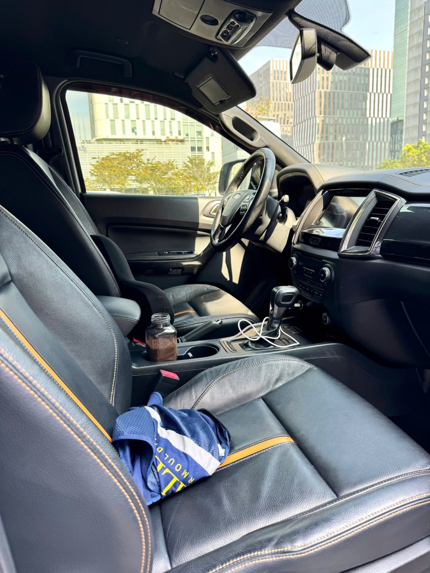 Ford Ranger Wildtrak 2.0L 4x4 AT 2020 - Nội thất 6