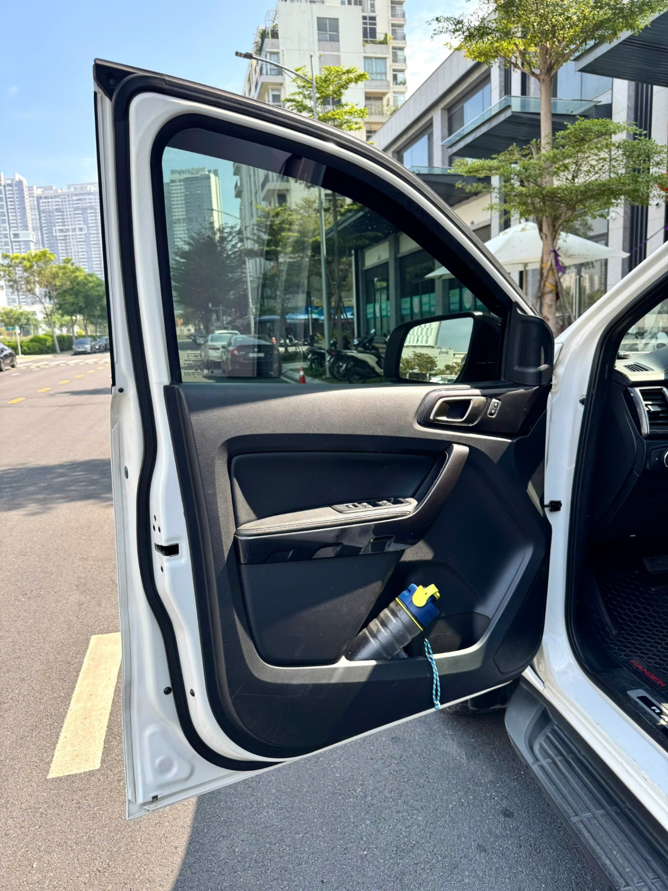 Ford Ranger Wildtrak 2.0L 4x4 AT 2020 - Nội thất 13