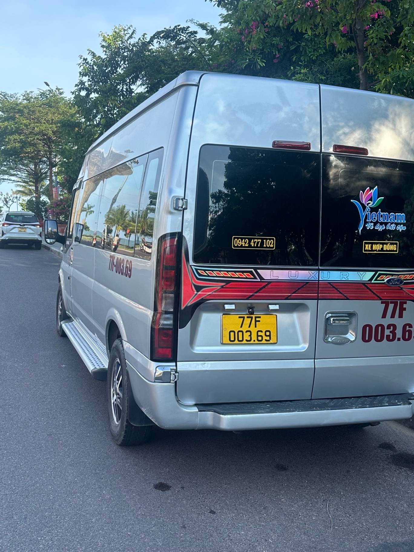 Ford Transit Standard MID 2016 - Ngoại thất 4