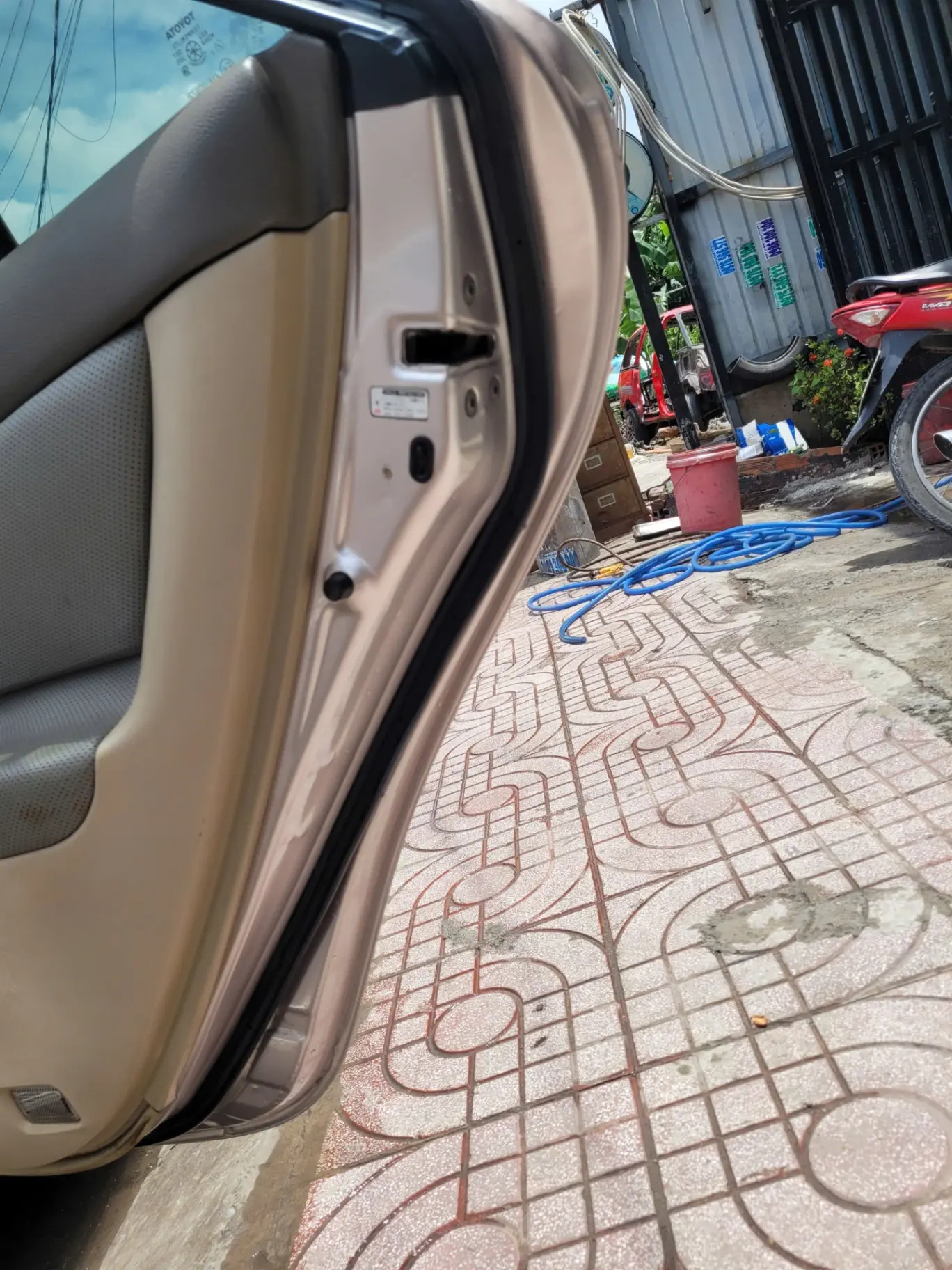 Toyota Camry 2.4G 2004 - Ngoại thất 3
