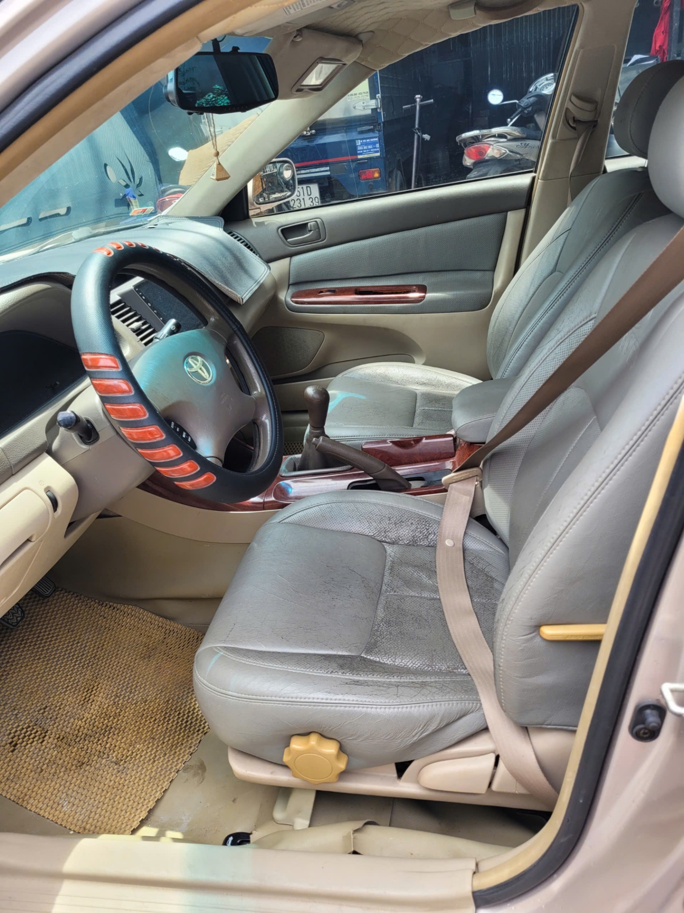 Toyota Camry 2.4G 2004 - Nội thất 2