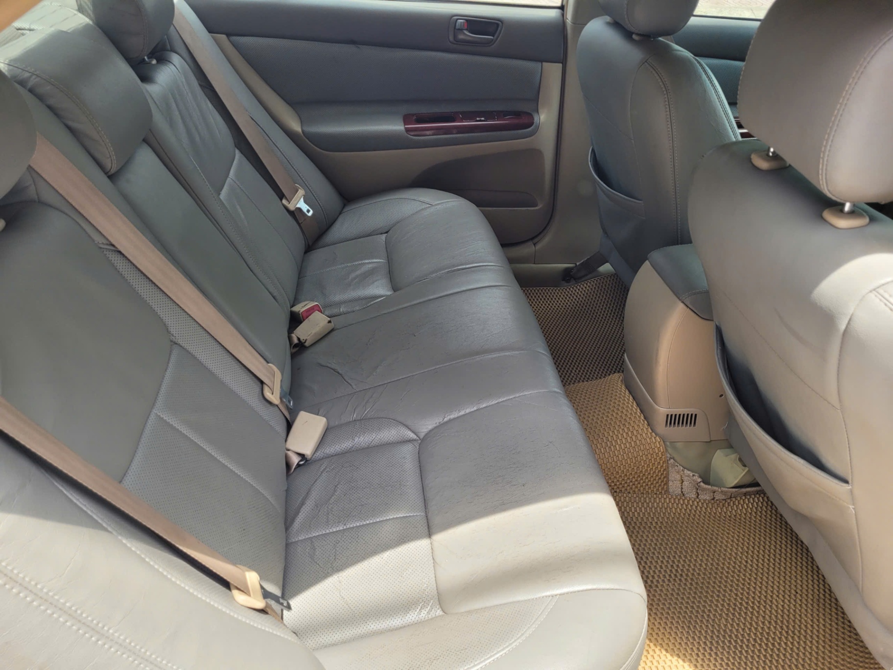 Toyota Camry 2.4G 2004 - Nội thất 7