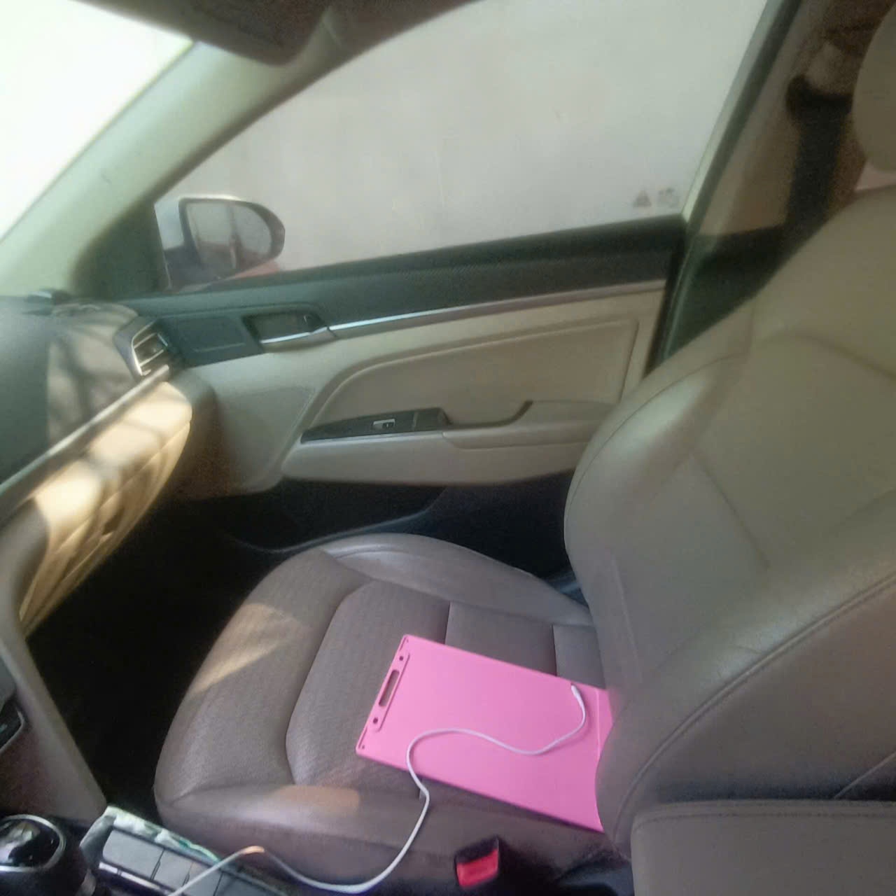 Hyundai Elantra 1.6 AT 2020 - Nội thất 1