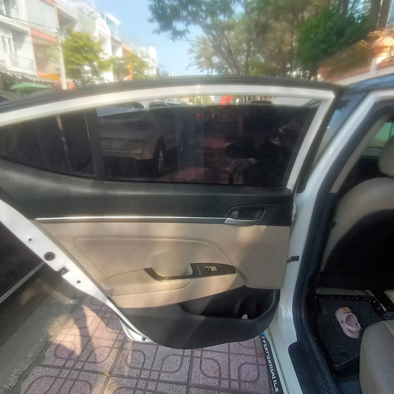 Hyundai Elantra 1.6 AT 2020 - Nội thất 5