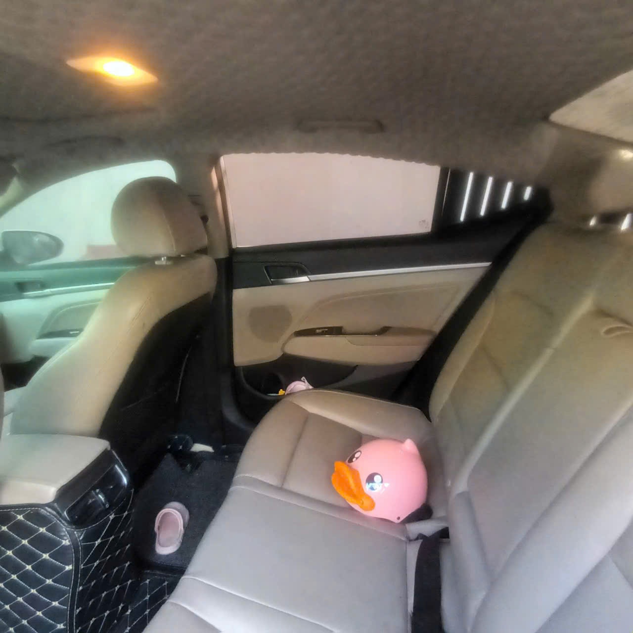 Hyundai Elantra 1.6 AT 2020 - Nội thất 6