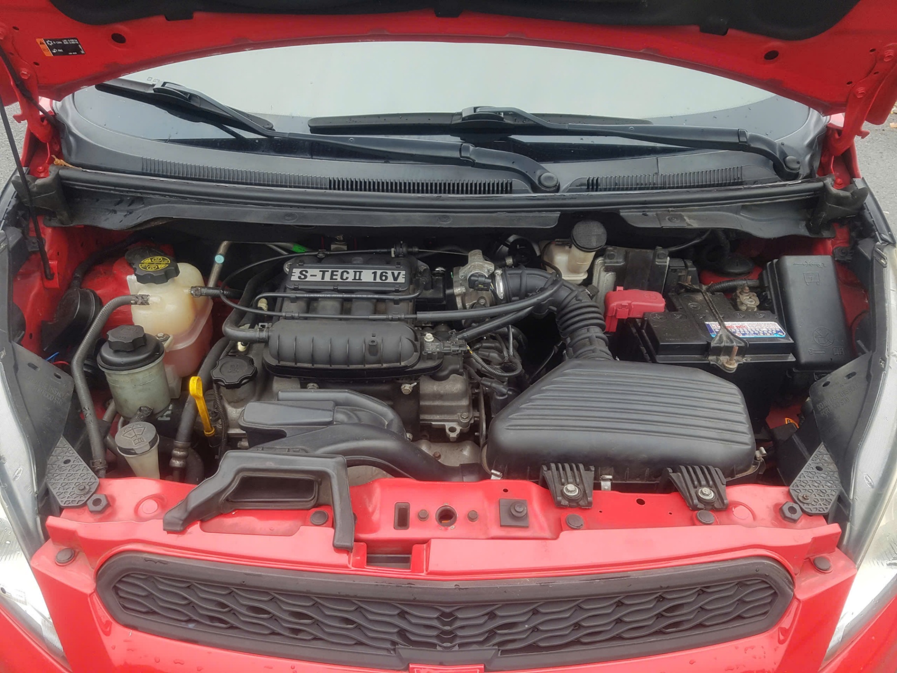Chevrolet Spark Duo Van 1.2 MT 2016 - Khoang động cơ 1