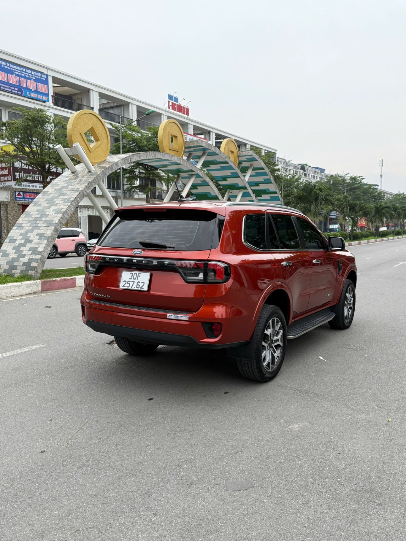Ford Everest Titanium 2.0L 4x2 AT 2023 - Ngoại thất 2