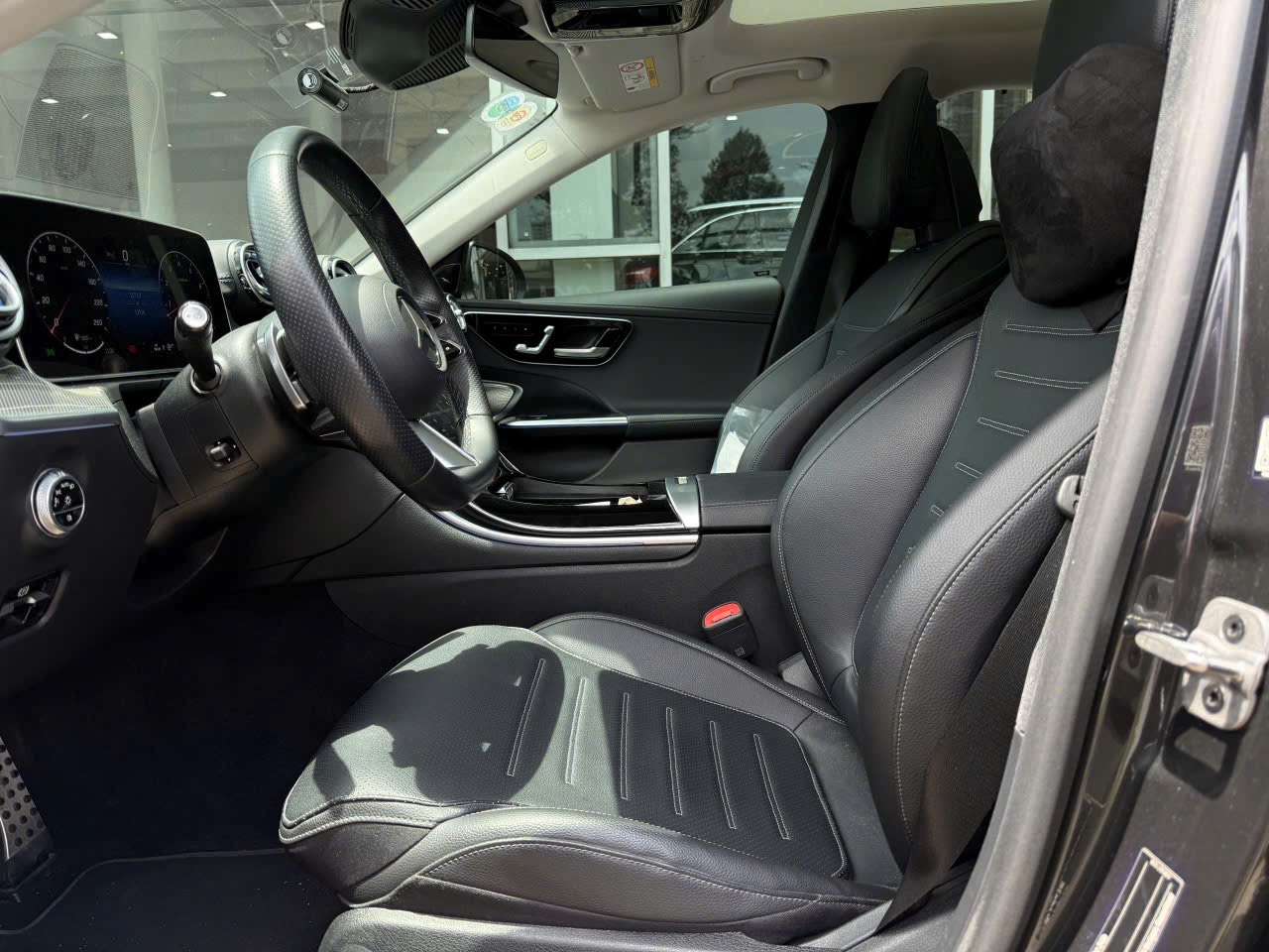 Mercedes C class C300 AMG 2022 - Nội thất 2