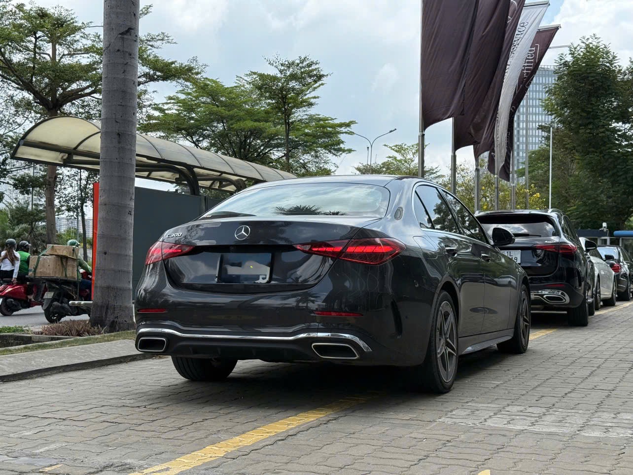 Mercedes C class C300 AMG 2022 - Ngoại thất 5