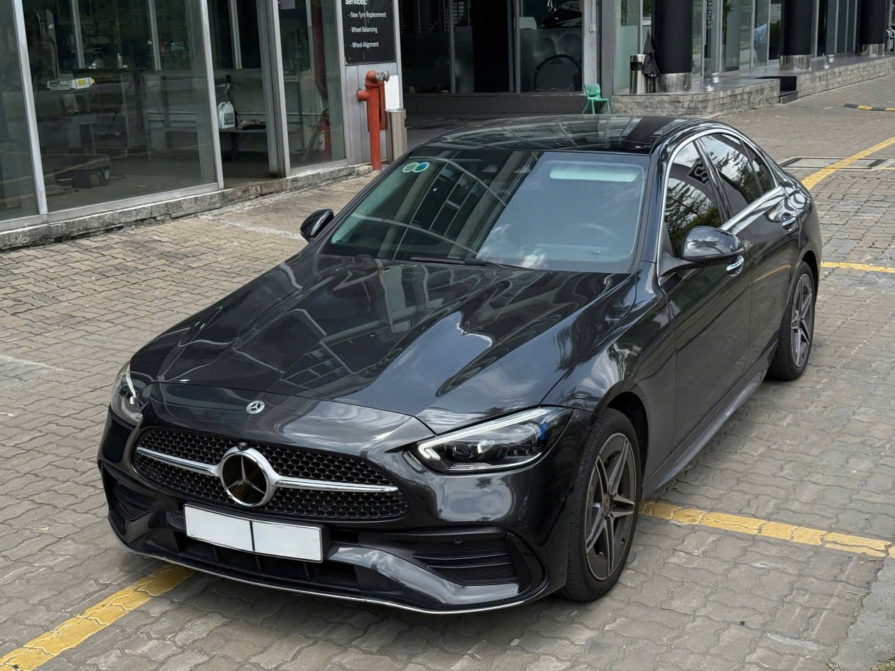 Mercedes C class C300 AMG 2022 - Ngoại thất 9