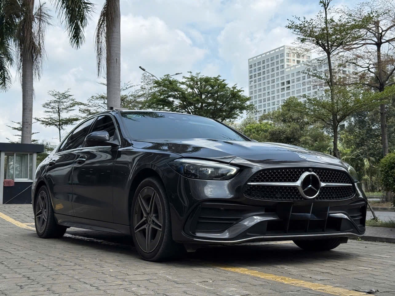 Mercedes C class C300 AMG 2022 - Ngoại thất 10