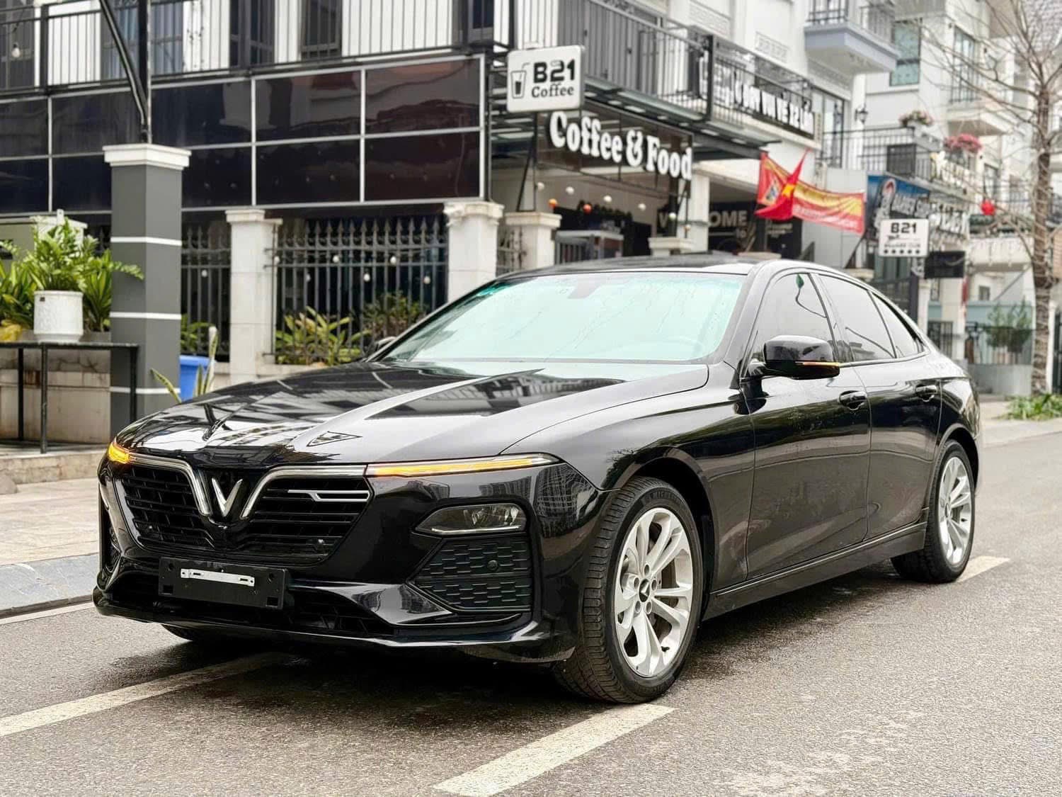 Vinfast Lux a 2.0 Base 2021 - Ngoại thất 2