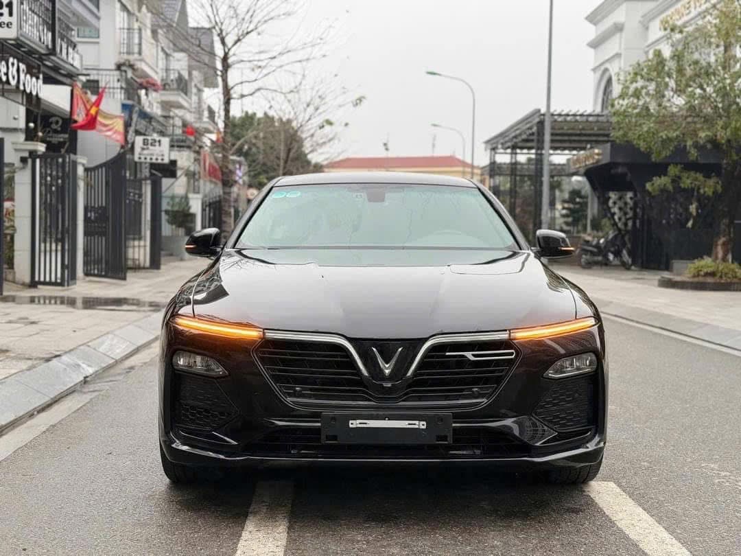 Vinfast Lux a 2.0 Base 2021