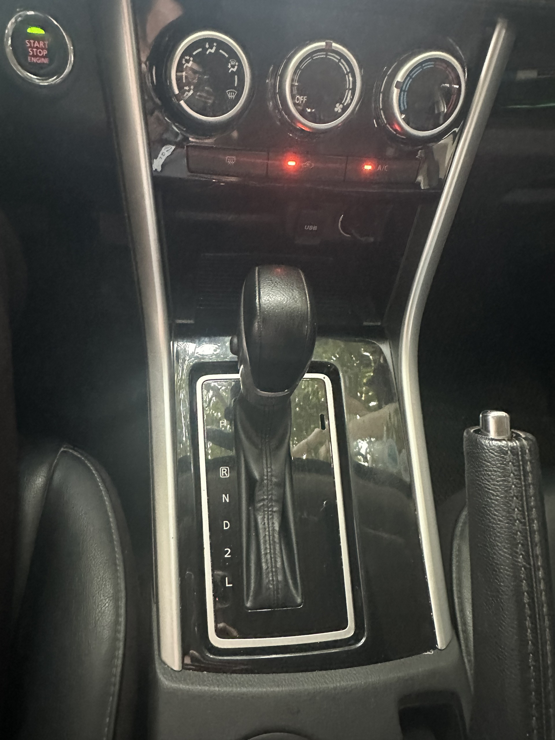 Mitsubishi Xpander 1.5 AT 2022 - Nội thất 2