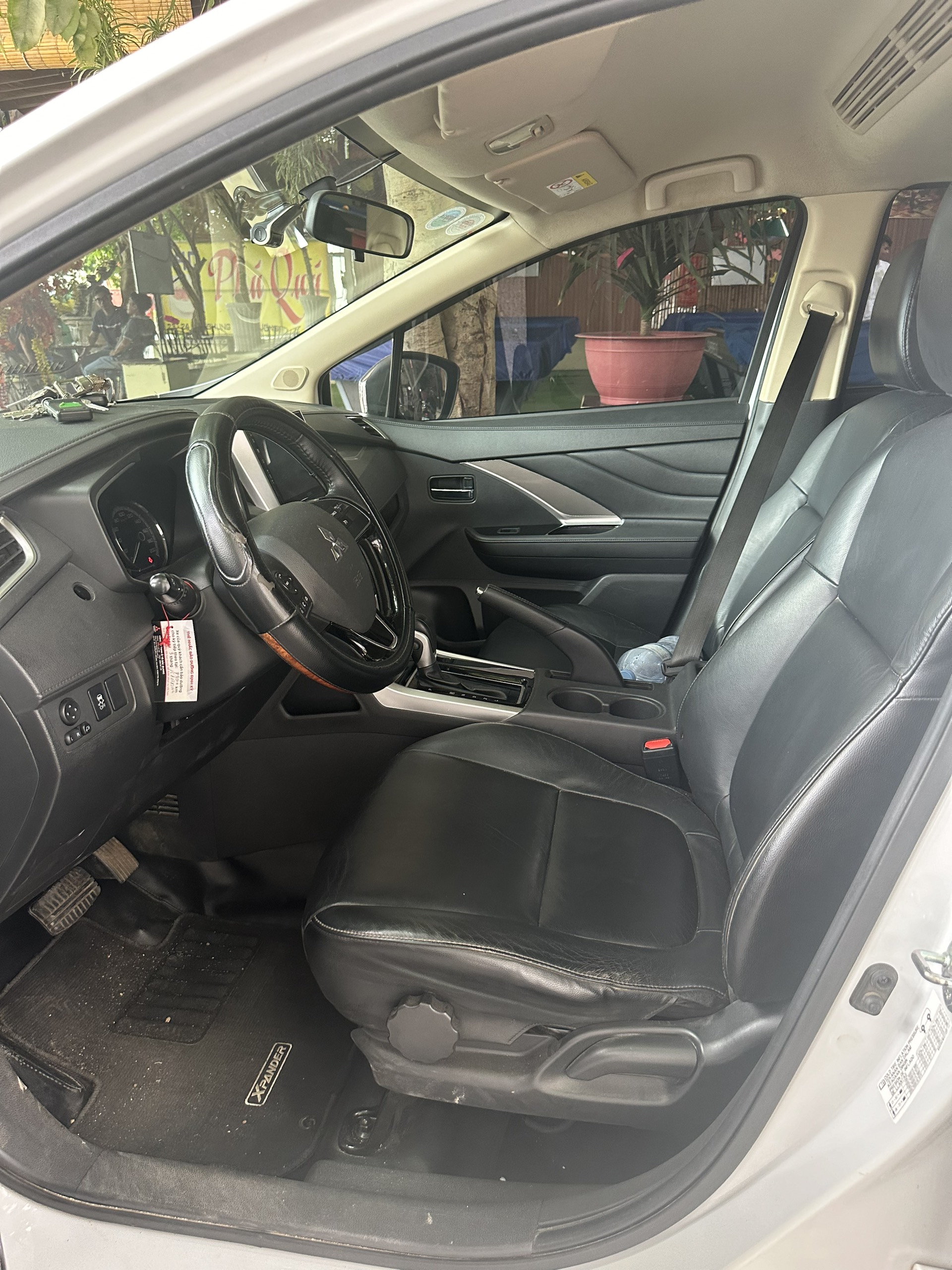 Mitsubishi Xpander 1.5 AT 2022 - Nội thất 9