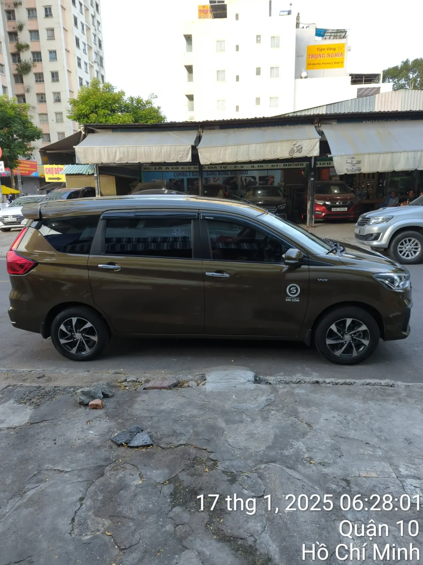 Suzuki Ertiga Hybrid 1.5 AT 2022 - Ngoại thất 3