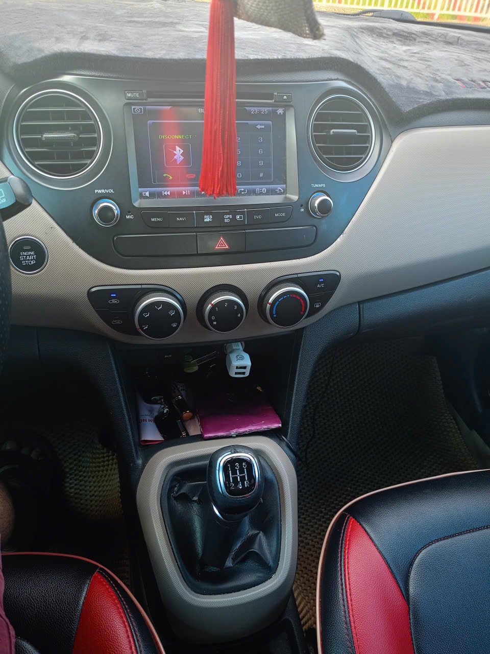 Hyundai I10 Grand 1.0 MT 2014 - Nội thất 2