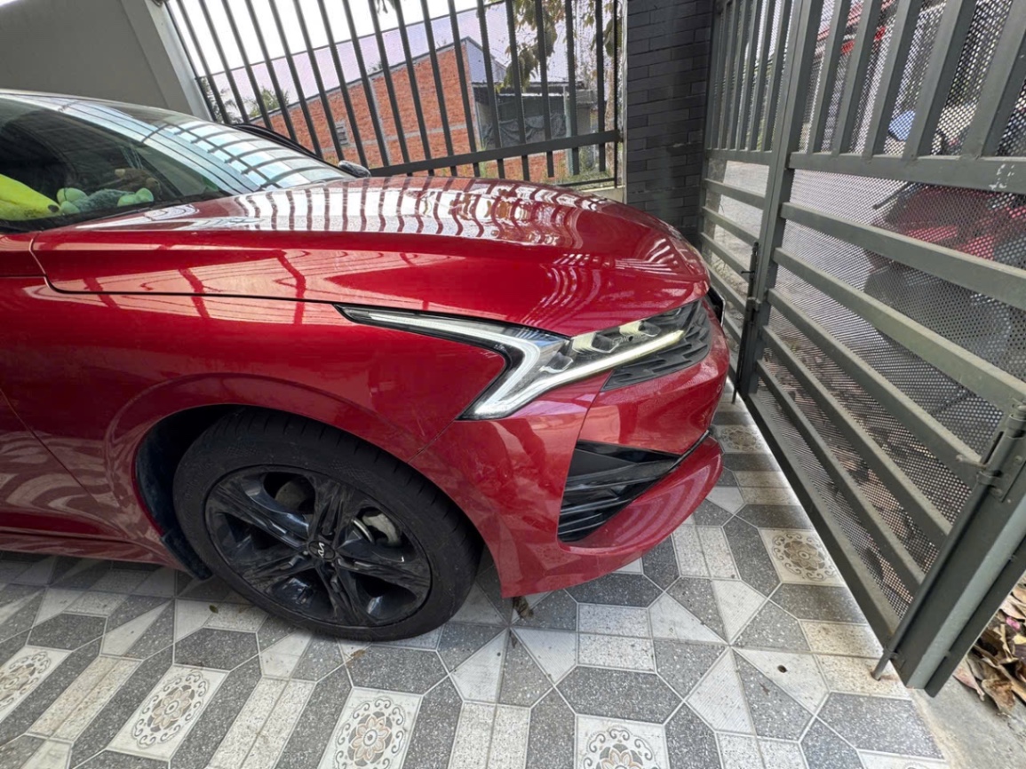Kia K5 Premium 2.0 AT 2022 - Ngoại thất 2