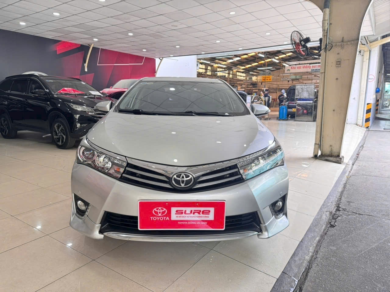 Toyota Corolla altis 2.0V 2014