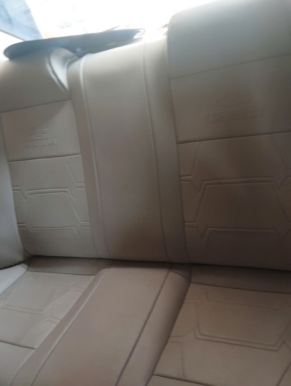 Chevrolet Aveo 1.5 MT 2012 - Nội thất 3