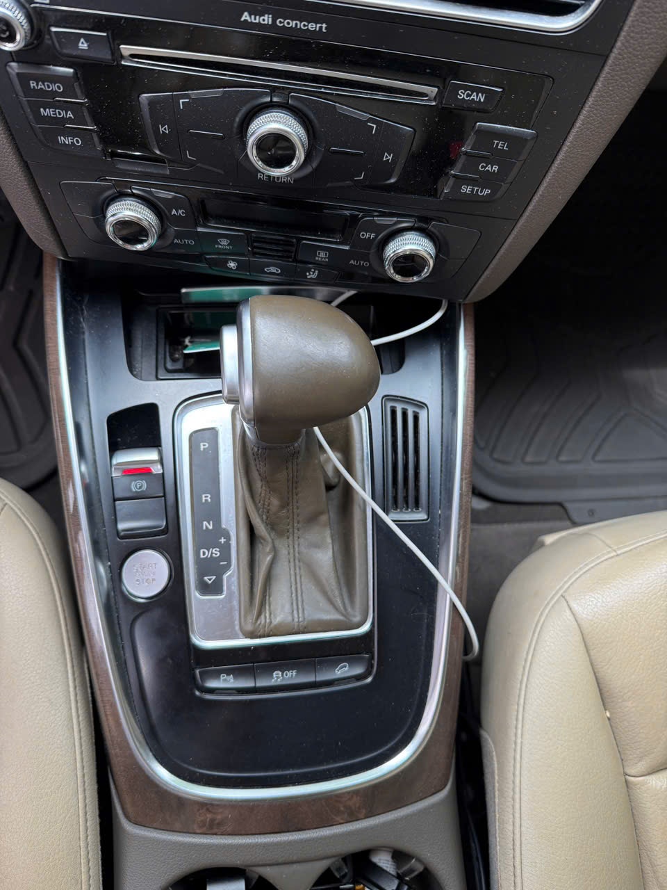 Audi Q5 2.0 AT 2014 - Nội thất 4